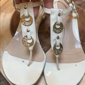 Fendi cream leather strappy sandals size 36